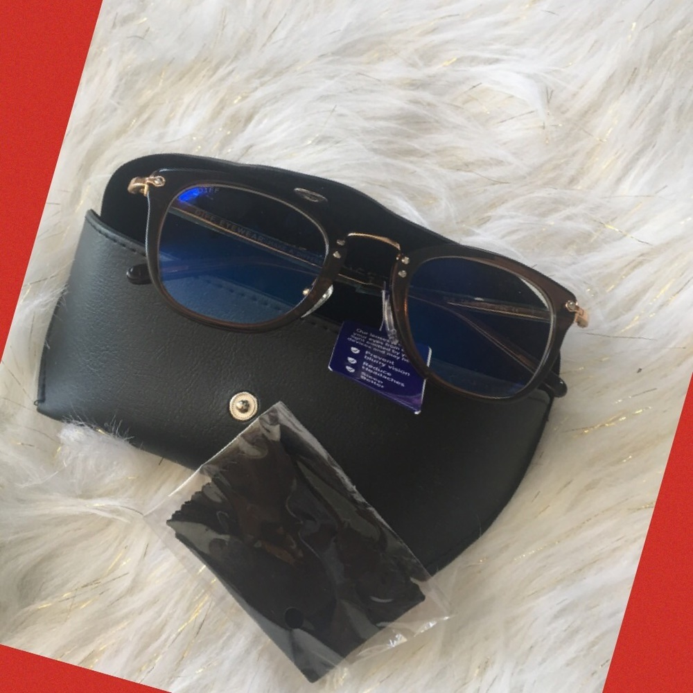DIFF SUNGLASSES - Picture 5 of 7